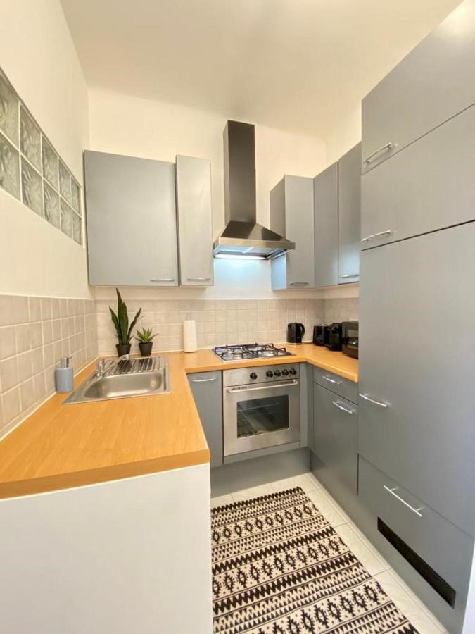 City Centre Apartment Вена Экстерьер фото